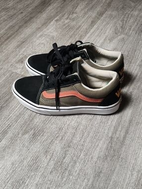 Vans Men's Black Olive Skate Shoes with Coral Stripe